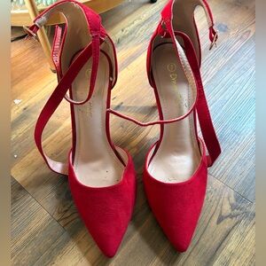 Beautiful Red Women's Heels 👠